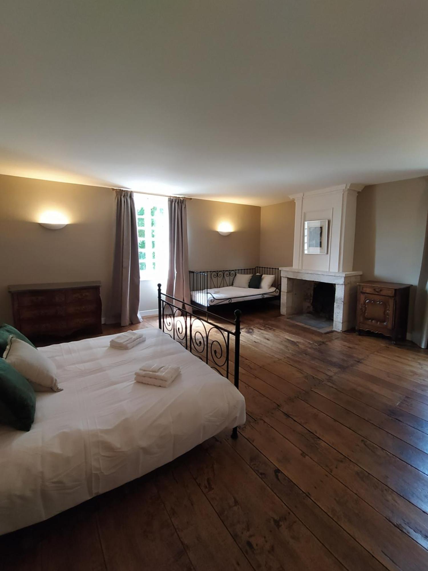 فيلا Langlade Estate Montboyer المظهر الخارجي الصورة